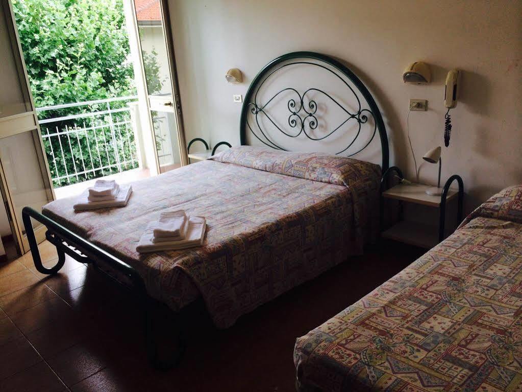 Hotel California Bellaria-Igea Marina Dış mekan fotoğraf