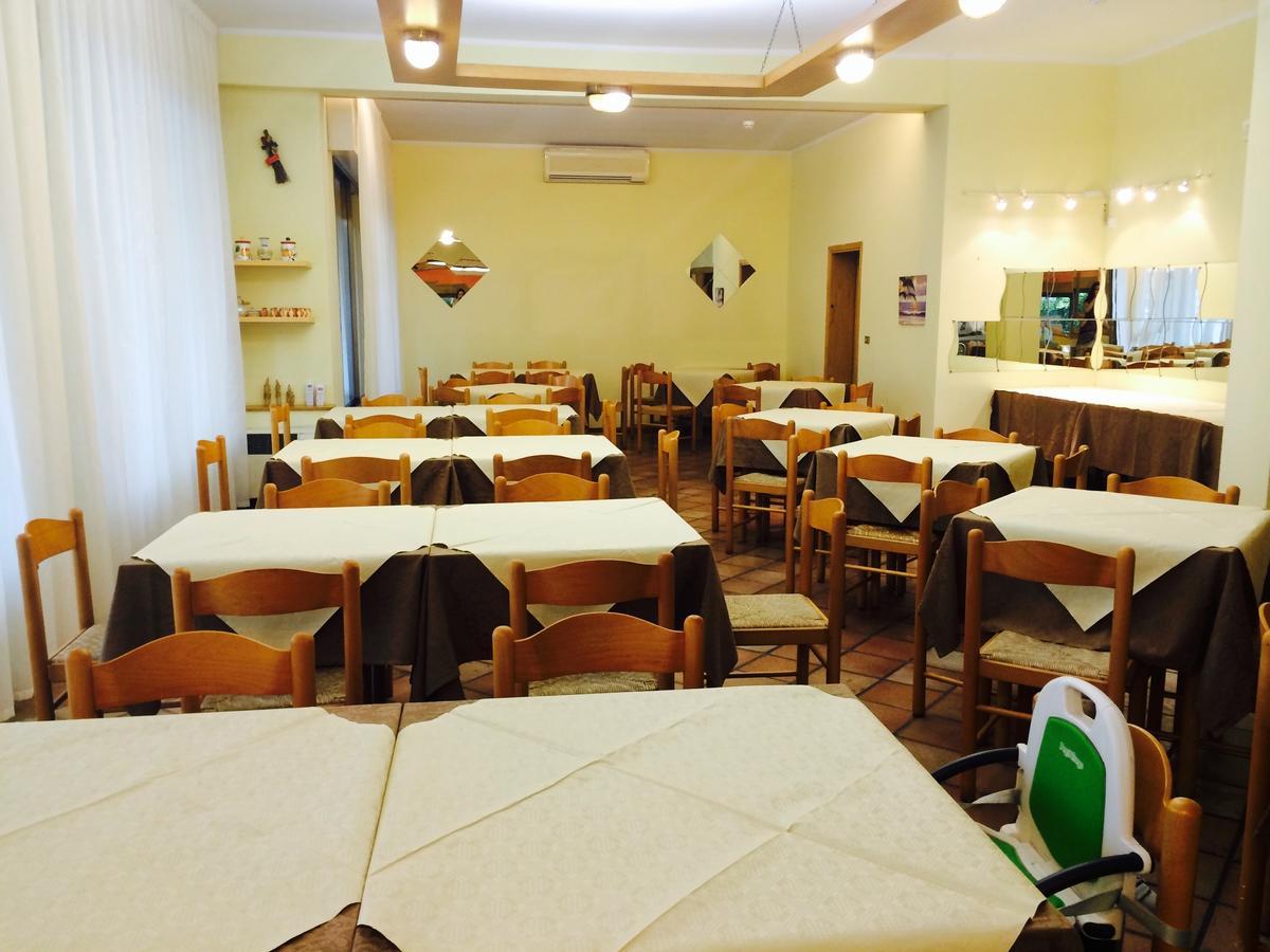Hotel California Bellaria-Igea Marina Dış mekan fotoğraf
